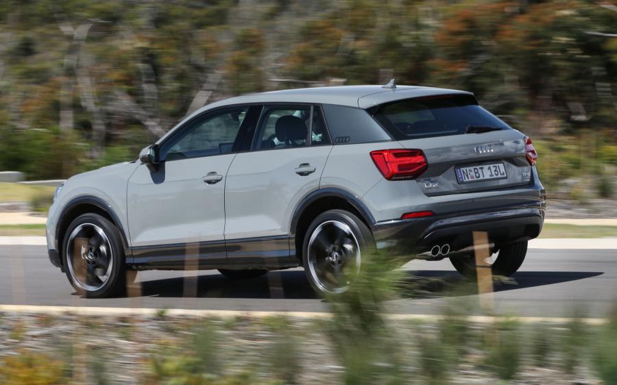  Audi Q2 2.0 TFSI Quattro Sport 2017 года  (AU) (фото 17 из 40)